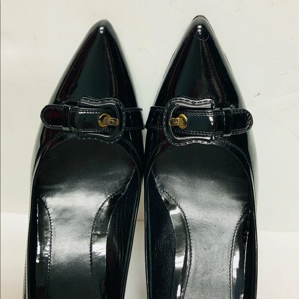 Fendi black patent leather heels with buckle 37.5